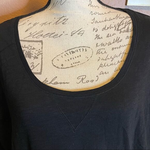 Catherine’s black blouse  - Picture 2 of 8